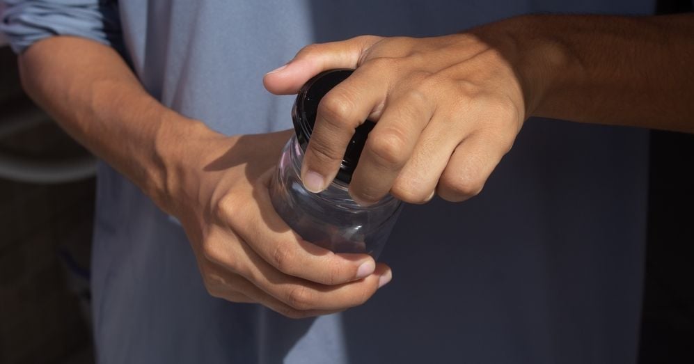 Can't Open That Jar? Here's 15 Ways to Do It - The Habitat