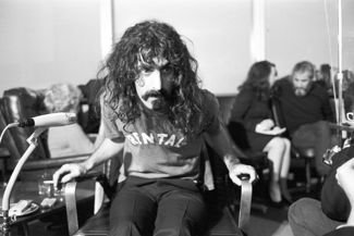Old-School Cool Celebrities Who Still Rock Our World