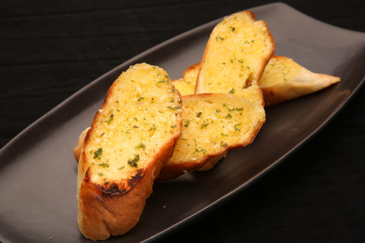 Making the Perfect Homemade Garlic Bread The Habitat