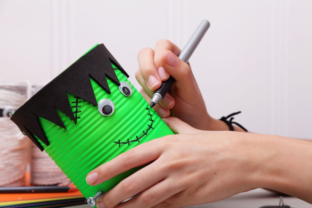 Easy Halloween Crafts for a Spooktacular Display - The Habitat