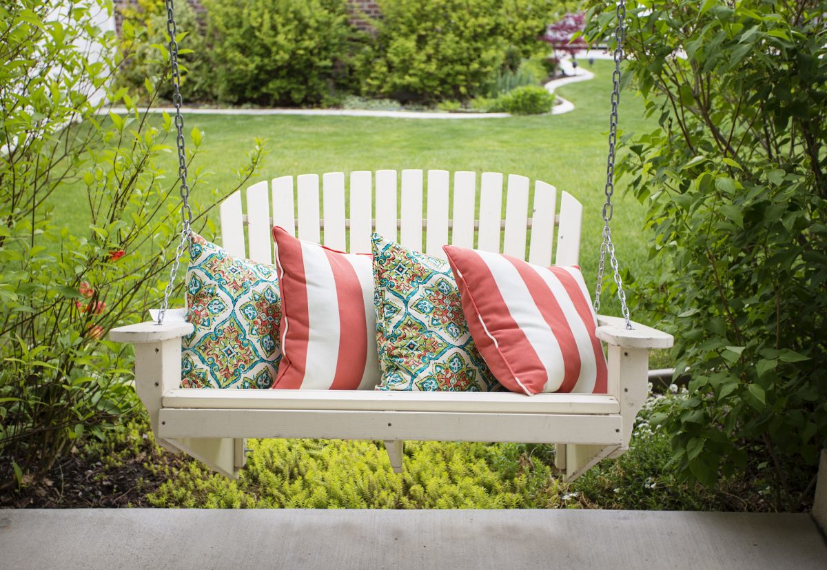 Inspiration for DIY Outdoor Swing Chairs The Habitat