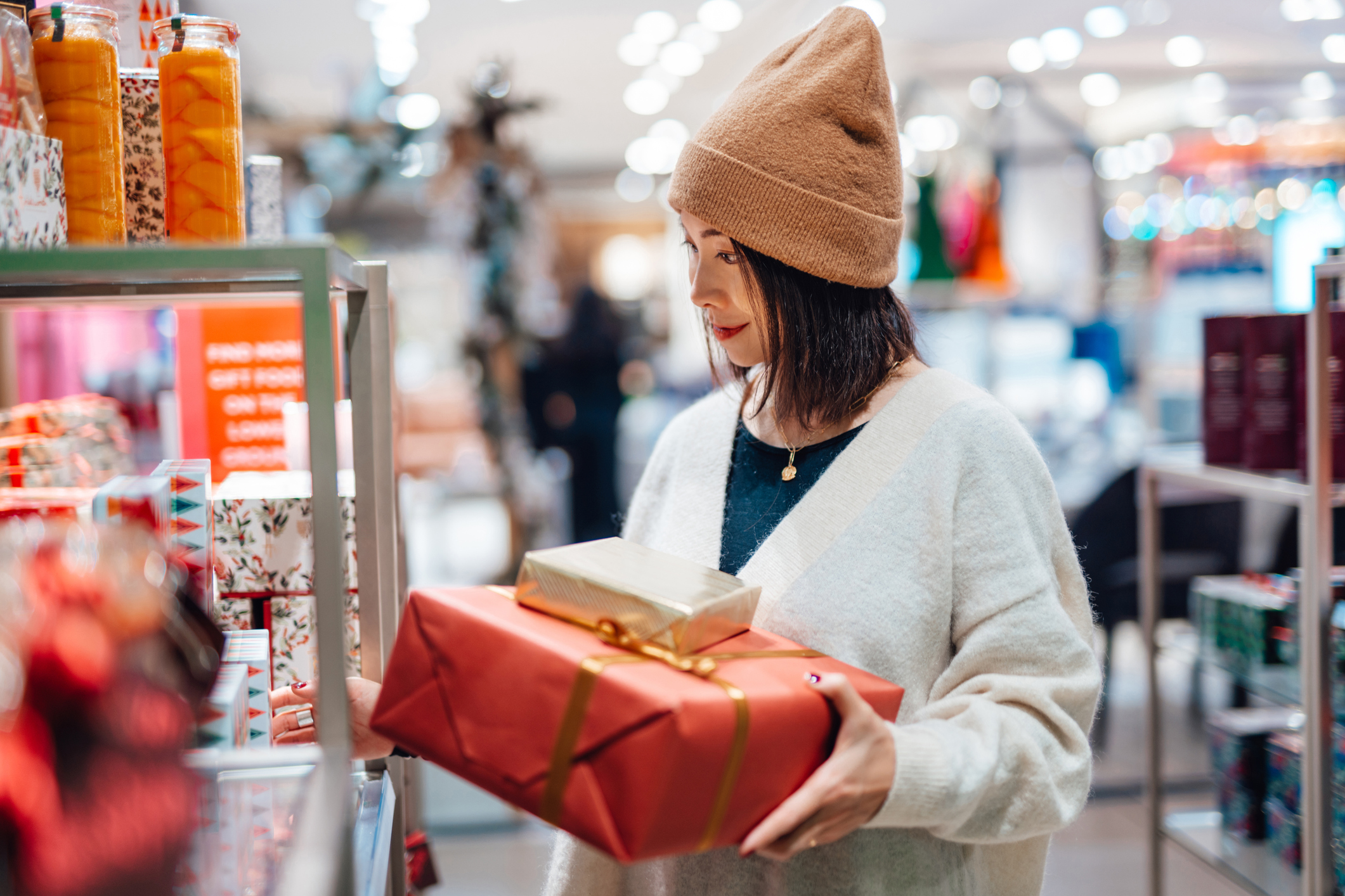 10 Tips for a Sustainable Christmas - The Habitat
