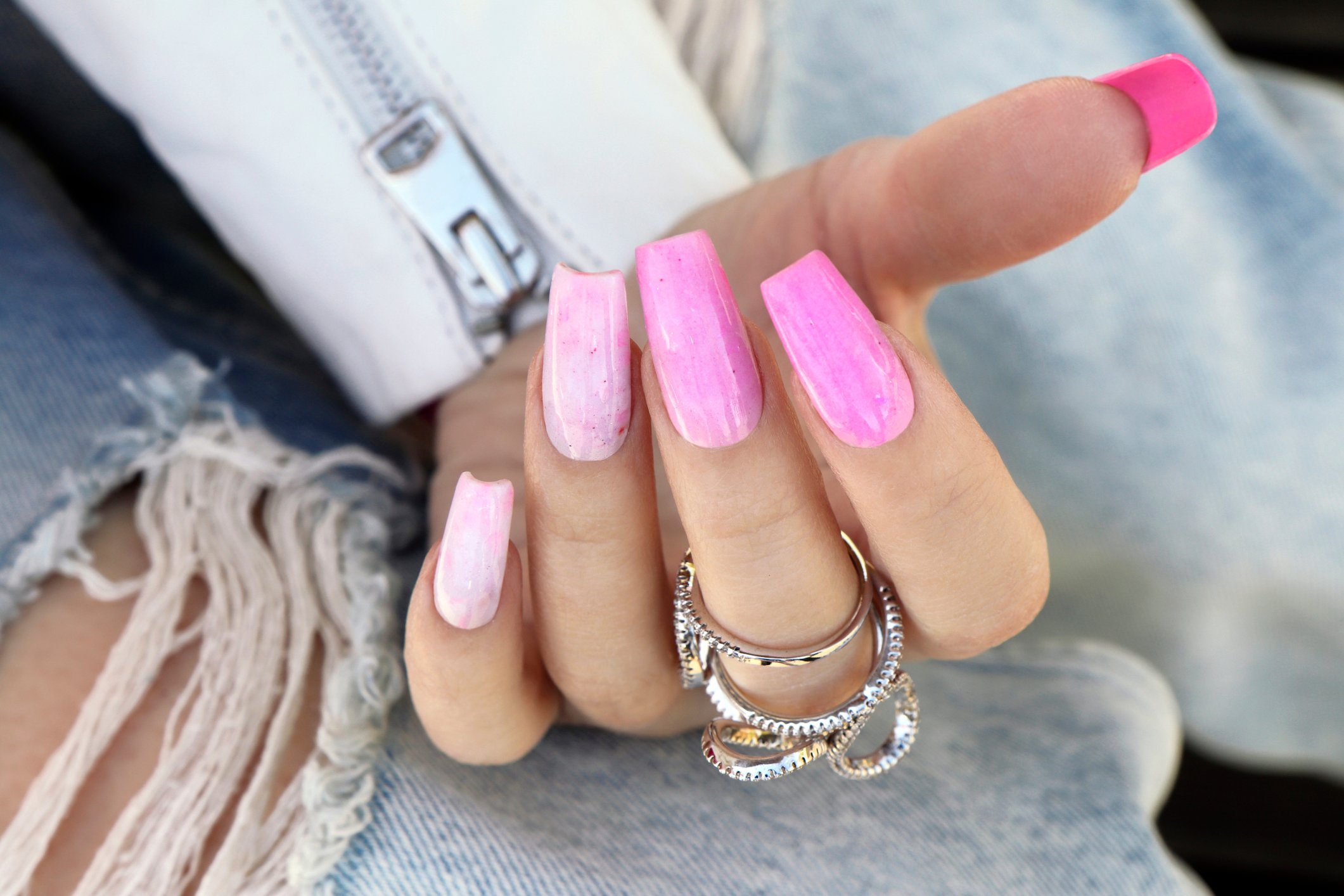 Gel Nails vs Acrylic Nails Pros and Cons The Habitat