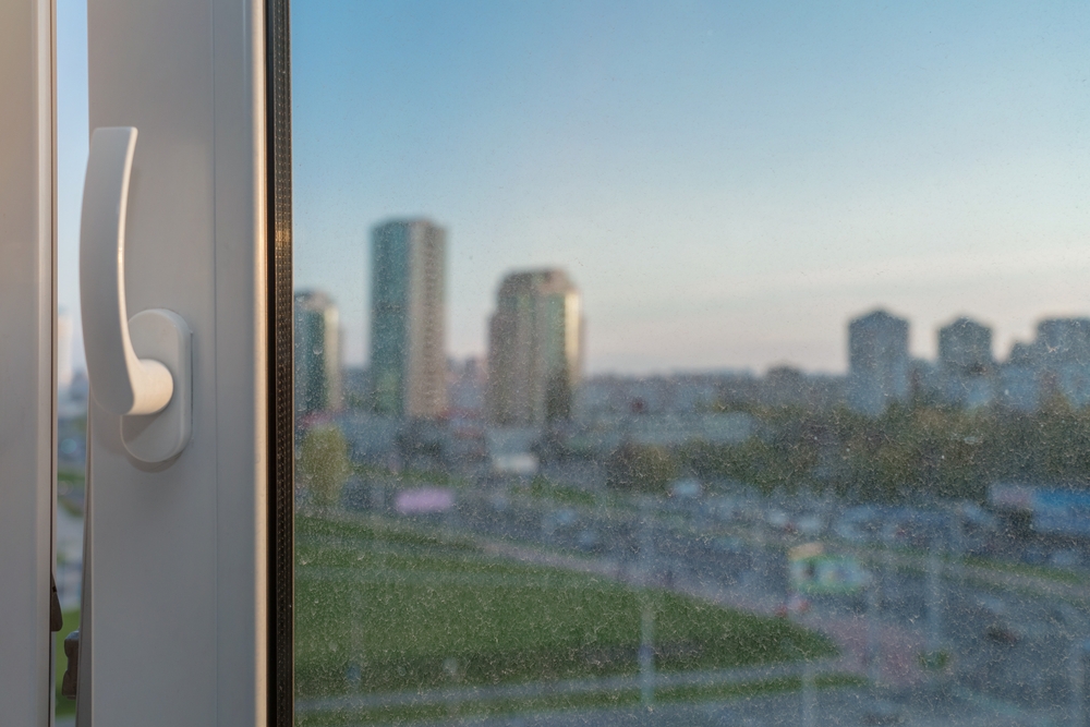 10 Awesome Window Cleaning Hacks The Habitat