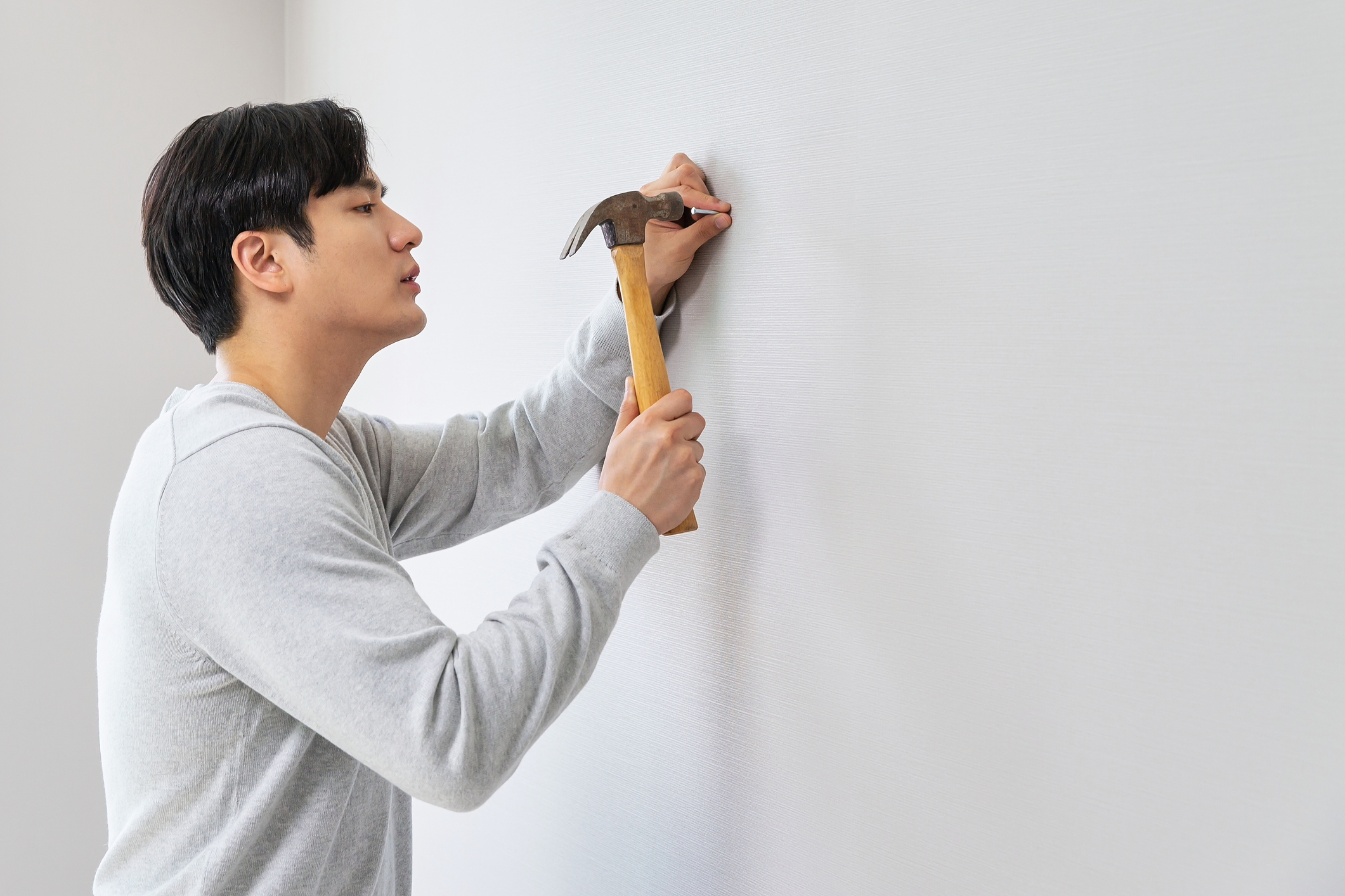 Locating Wall Studs for Safe and Secure Hangings The Habitat